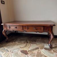 tavolo in legno di noce