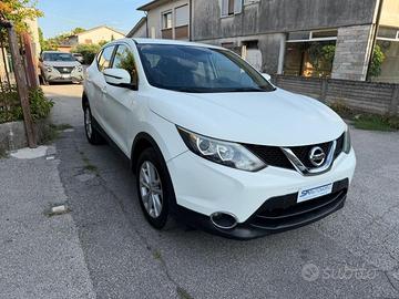 NISSAN Qashqai 1.6 dCi 2WD AUTOMATICA