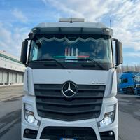 Mercedes actros 1845