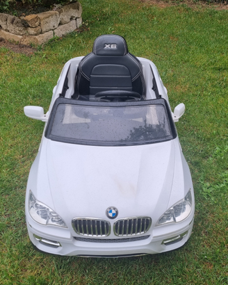 Macchinina elettrica per bambini Bmw X6