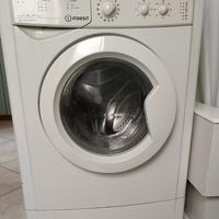 Lavatrice INDESIT IWC 71252 C ricambi