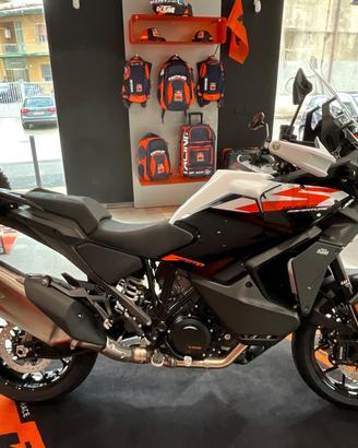 KTM 1390 SUPER ADVENTURE S EVO 2026