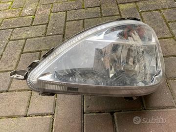 Faro Anteriore Mercedes A168