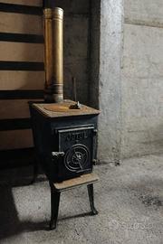 Stufa a legna in ghisa Jotul