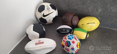 Palle calcio e rugby di piccole dimensioni
