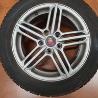 Cerchi in Lega 16" Pollici con Gomme Uniroyal Inv.