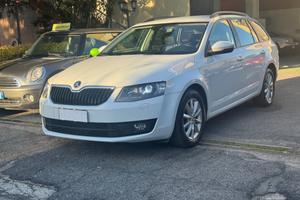 Skoda Octavia 1.6 TDI CR 115 CV DSG Executive
