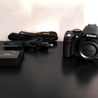 Reflex Nikon D3000 (12952 scatti)