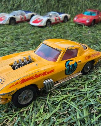 Corgi Toys Chevrolet Corvette Sting Ray Lazy Bones