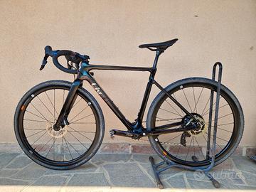 Liv Brava Advance Pro ciclocross XS carbon smoke