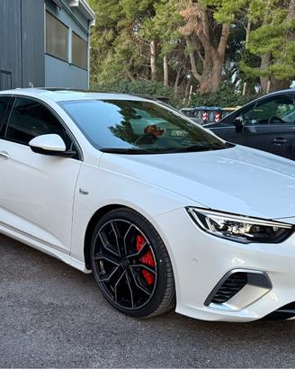 OPEL INSIGNIA GSI