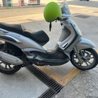Beverly 250