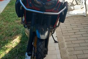 Africa Twin accessoriata 