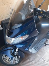 Suzuki burgman 400
