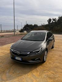 Opel Astra SportsTourer