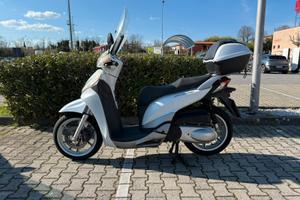 Honda SH 300 i bianco 2011