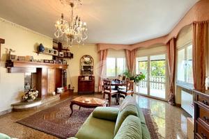 VILLA SINGOLA A ACQUAVIVA PICENA