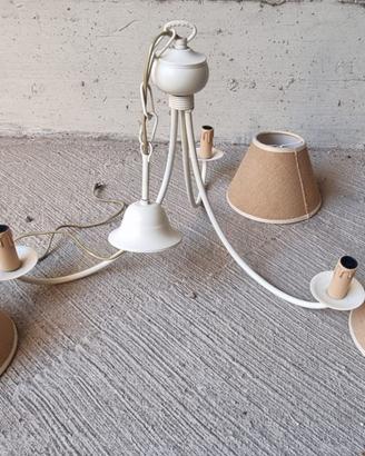 Lampadario a Tre Luci