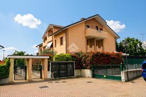 3 LOCALI A BERNAREGGIO