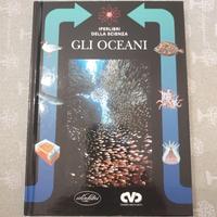 Libro ''Gli Oceani - Iper Libri della scienza''