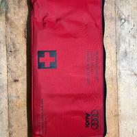 Kit di pronto soccorso AUDI A4 B8
