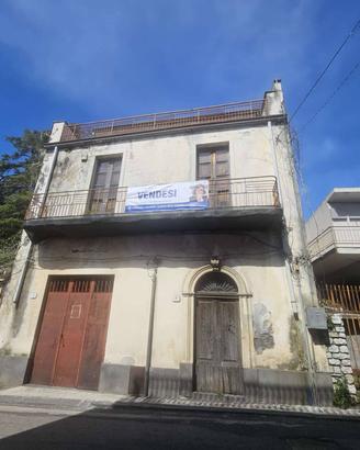 Casa indipendente - Zafferana Etnea