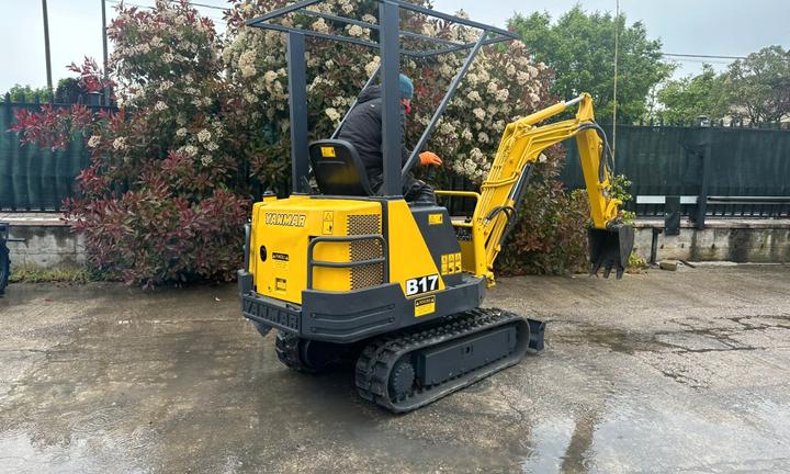 E184 Mini escavatore Yanmar B17