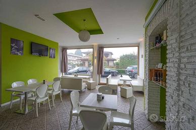 Immobile di 280 m² con 1 locale a Terno d'Isola