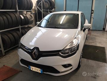 Renault Clio dCi 8V 75 CV 5 porte Moschino Life