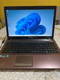 Notebbok asus i7