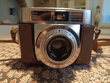 Macchina fotografica analogica Zeiss Ikon