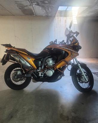 Honda Transalp 2010 ABS