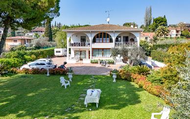 Villa Unica a Padenghe: Vista Lago, Due Abitazioni