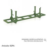 Pedane in acciao porta barre, tubi, filato. 