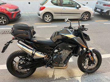 KTM DUKE 890 2021