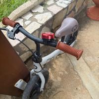 Balance bike Momi - bici per l’equilibrio