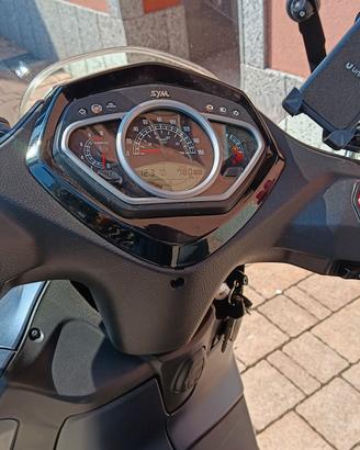 scooter Sym HD 300