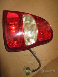 Fanale posteriore destro KIA CARNIVAL del 2000