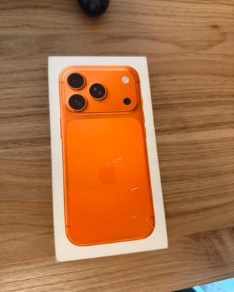 iPhone 17 pro arancio 256gb