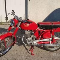 Benelli 125 Leoncino