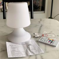 Lampada da tavolo a LED con altoparlante wireless