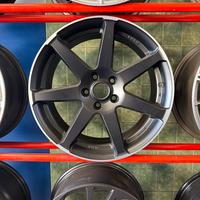 Cerchi Momo Seven 18