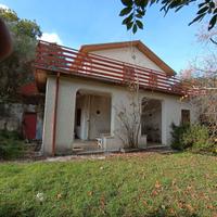 Villa su tre livelli