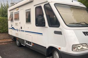 ARCA H 6.25 Motorhome – Letto alla francese