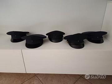 5 BERRETTI MILITARI DA CERIMONIALE