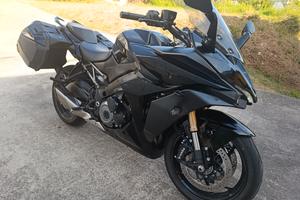 Suzuki GSX 1000 GT 