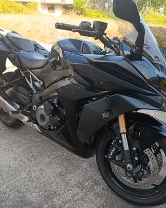 Suzuki GSX 1000 GT 