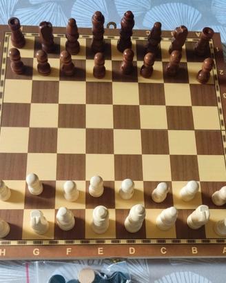 Scacchiera in legno