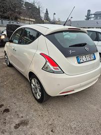 Lancia Ypsilon 1.2 Benzina