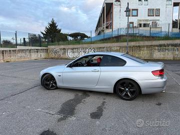 BMW E92 320i